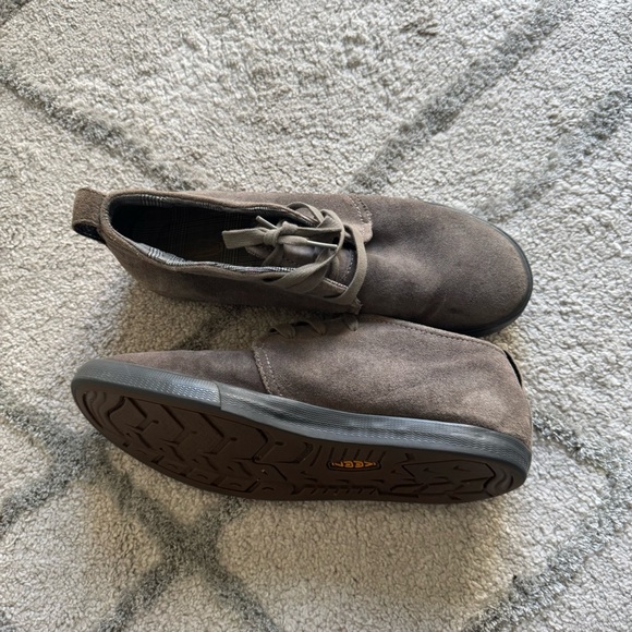 Keen Santa Cruz Low Chukka Sneaker shoes lace up Gray Suede leather 11.5 - Picture 1 of 12